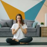 Wein meditiert im halben Lotussitz